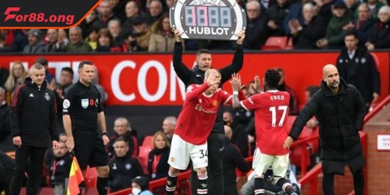 Dự đoán cầu thủ được thay